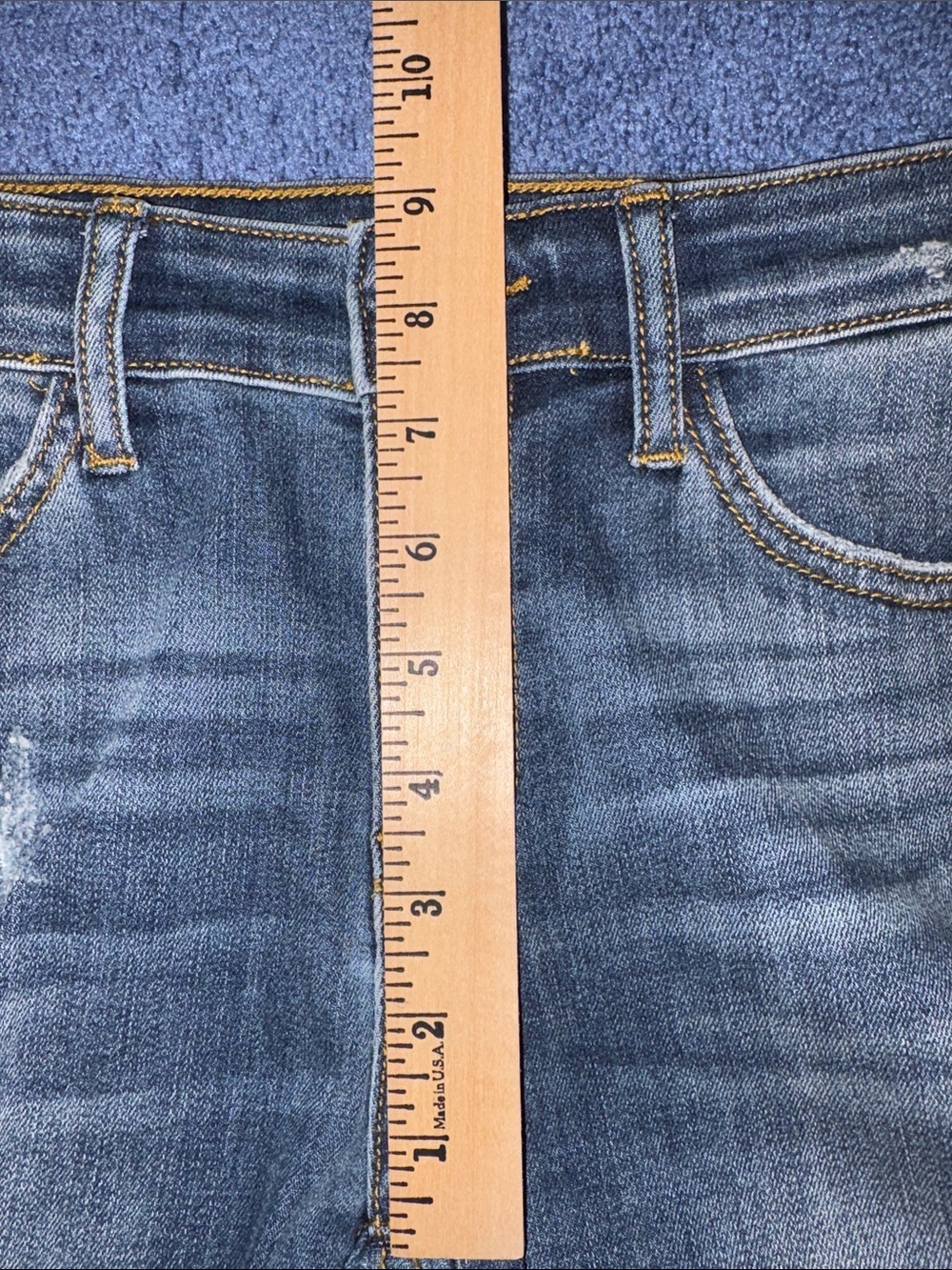 Judy Blue Medium Blue Wash Denim Jeans with Leather Patch - Picture 4 of 9